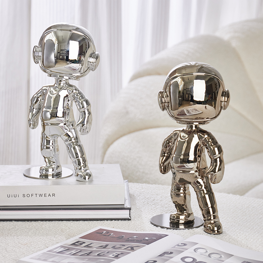 Resin astronaut home decoration