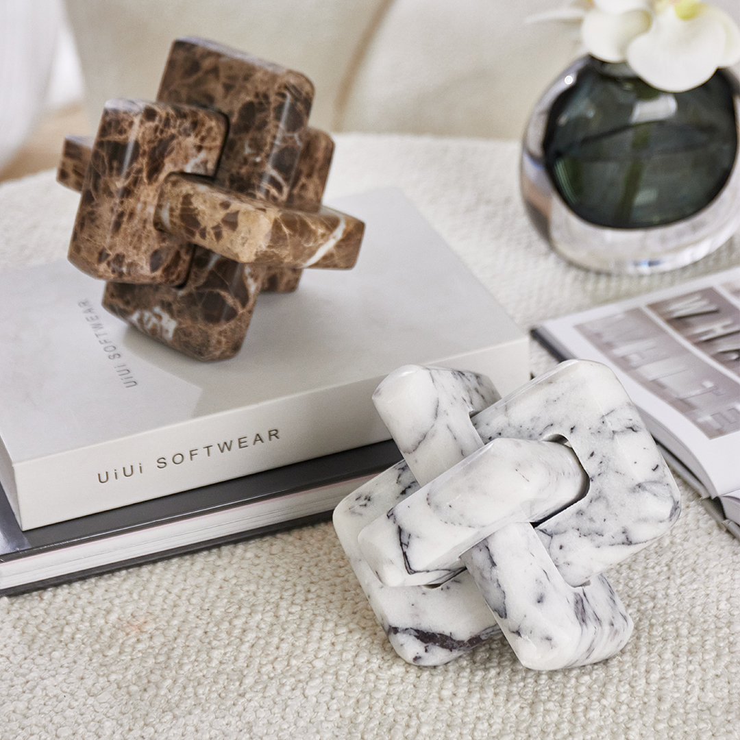 Marble structure cube ornaments